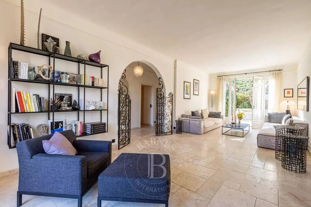 Living Room - Luxury Villa with Sea View in Cap d'Antibes