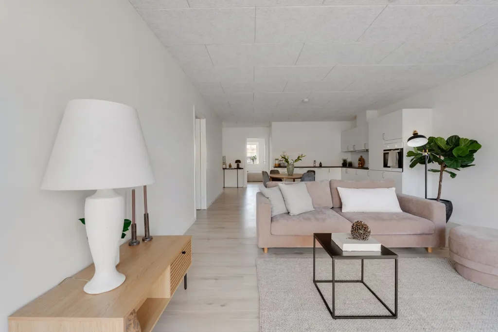 Elutuba - Modern Bungalow with Balcony in Slangerup