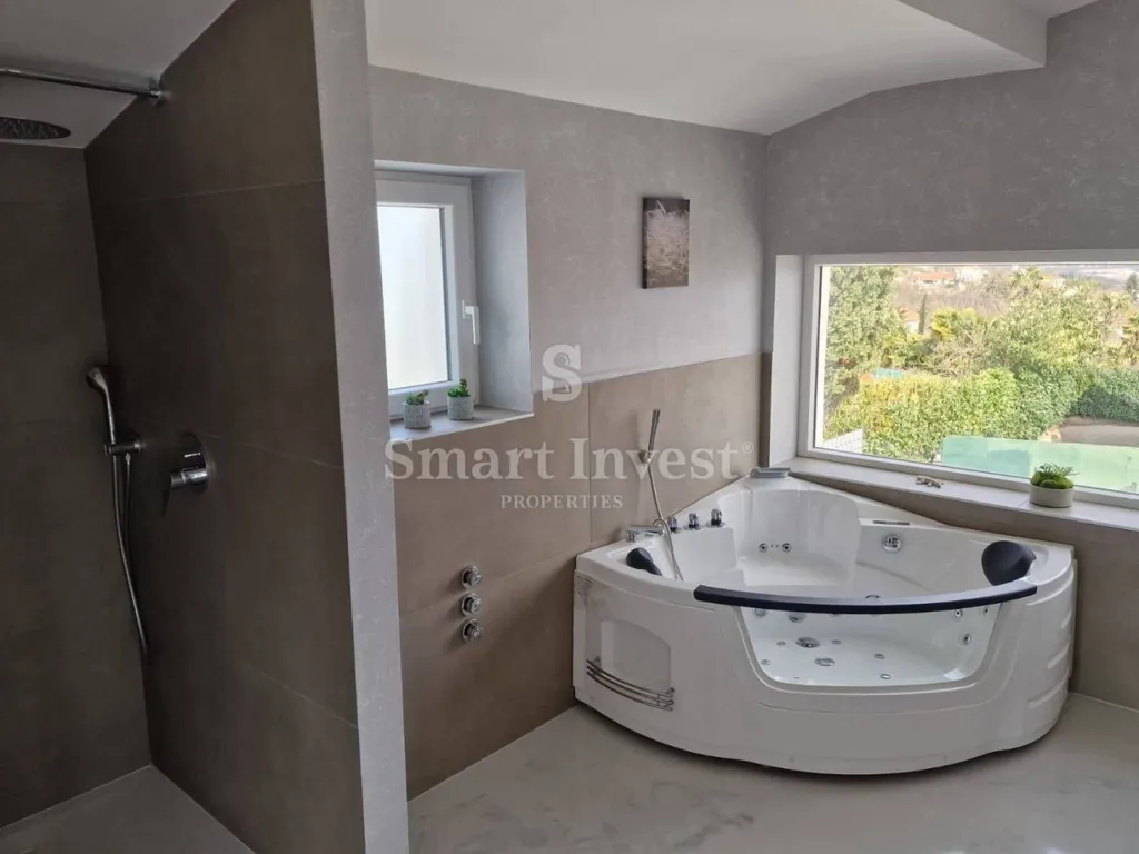 Vannitoad - Modern Apartment with Sea View in Matulji
