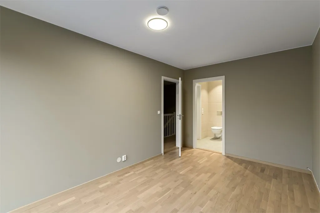 other_room