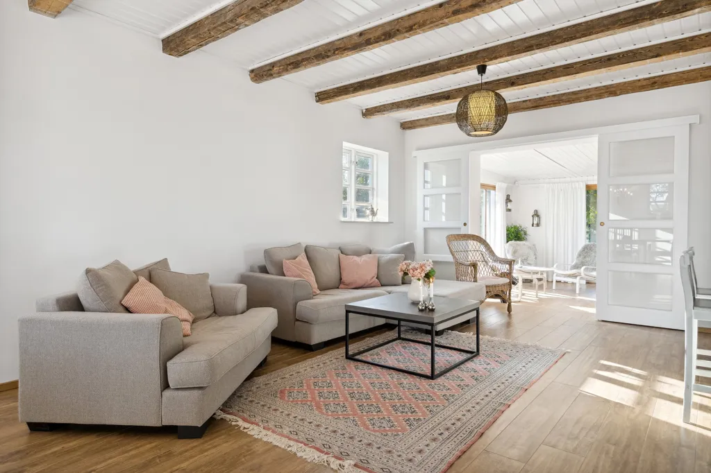 Elutuba - Renovated Villa with Waterside in Strøby Egede