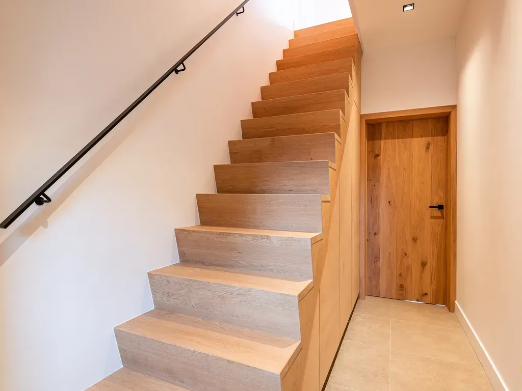 Pièces - Maison Moderne Rénovée avec Terrasse à Eeklo