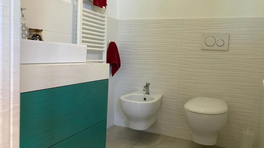 Salles de bain - Quadrilocale with Garden in Ancona