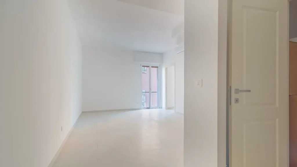 Entrée - Rusticated Apartment with Balcony in Alassio