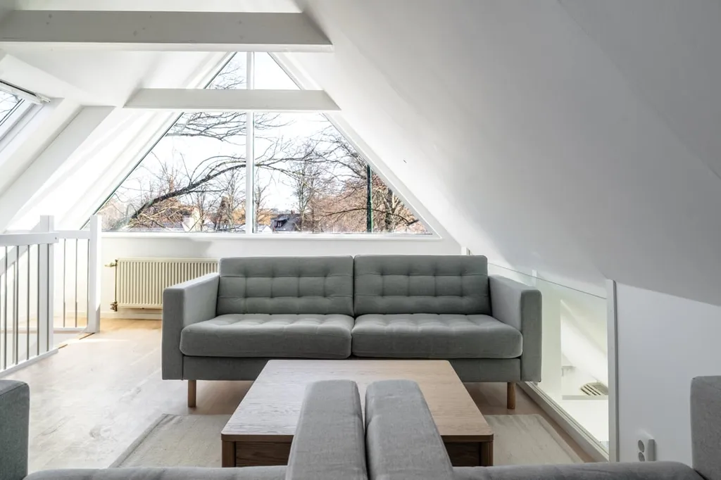 Pièces - Corner 1½-Floor Villa with Light Plan in Attractive Location