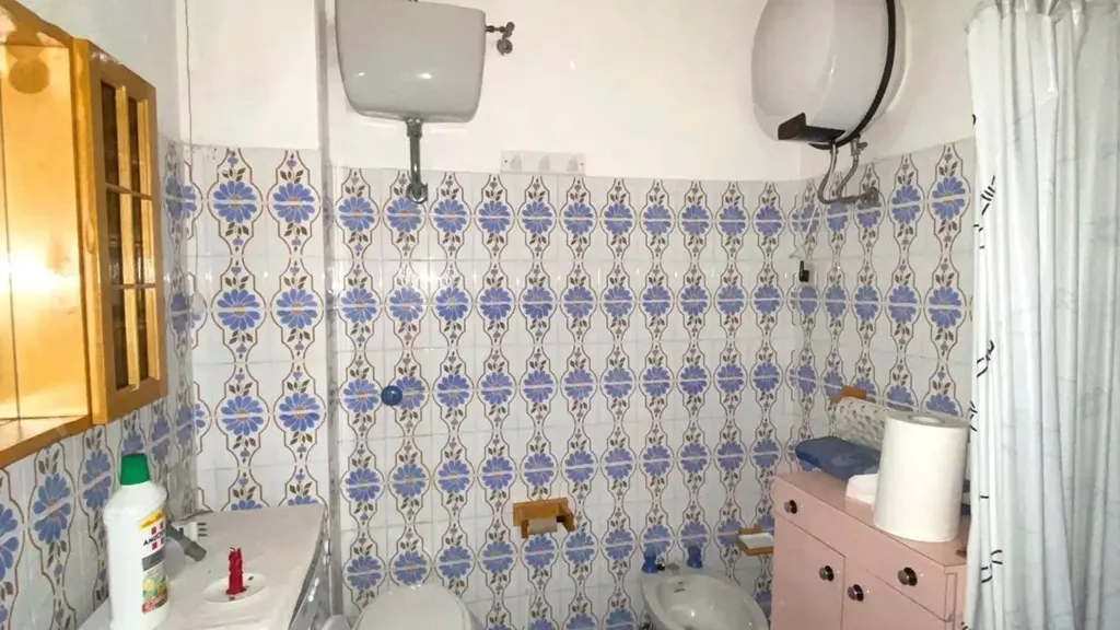 Vannitoad - Apartment with Balcony in Balsorano