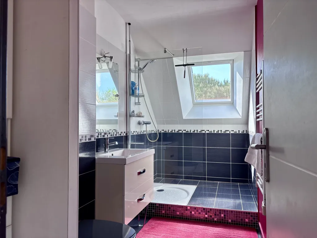 Vannitoad - Architect-Designed House with Pool near Plœmel