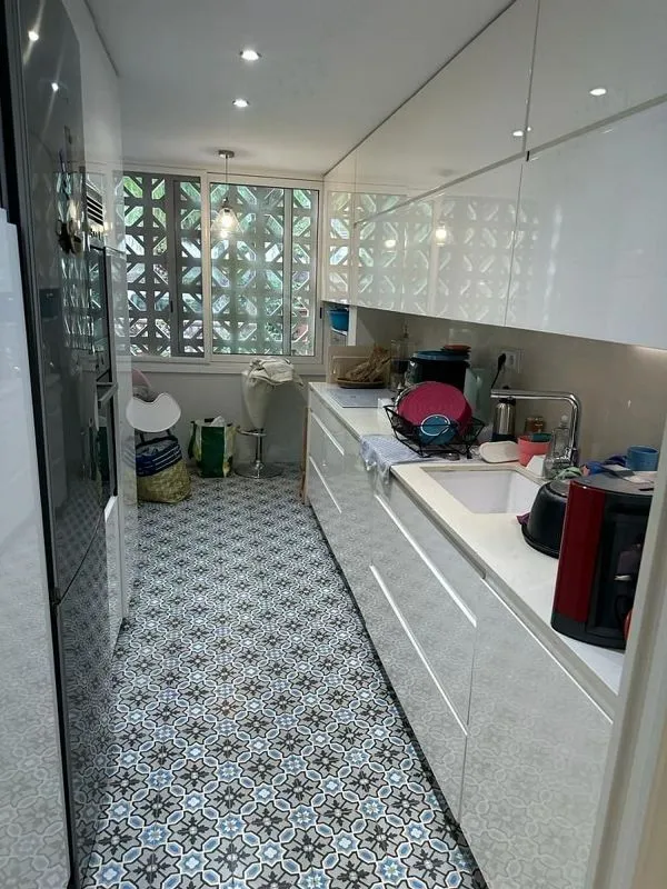 Cuisine - Ground Floor Flat with Garden in Ribes Roges