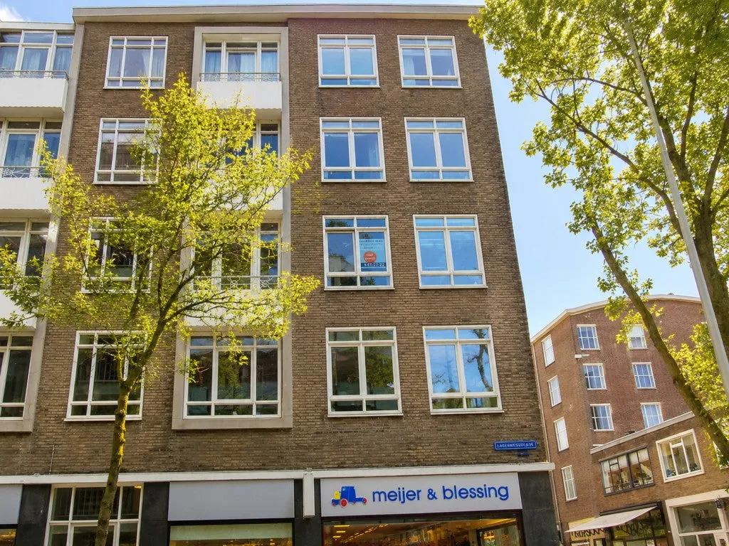 Extérieur - Historic Apartment with Balcony on Bergsingel