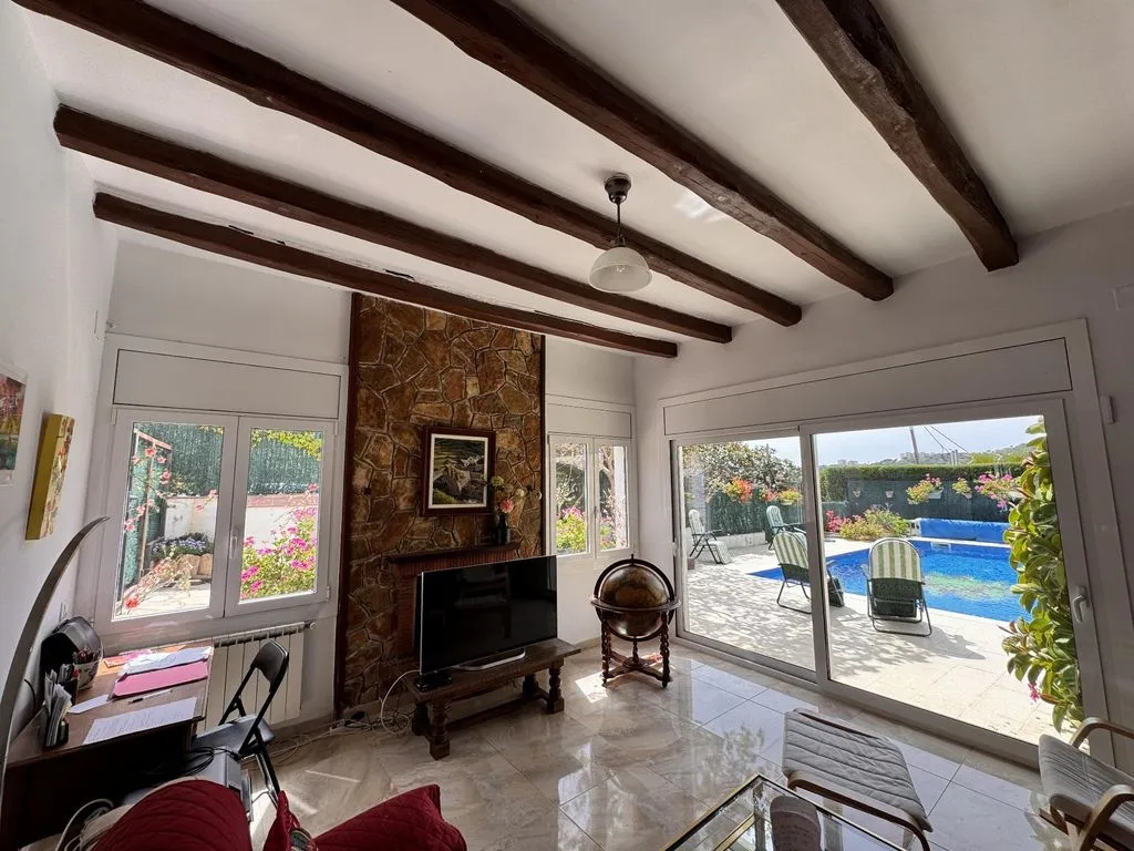 Séjour - Chalet with Pool and Terrace in S'Agaró