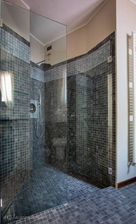 Vannitoad - Luxury Villa with Pool in Podenzana