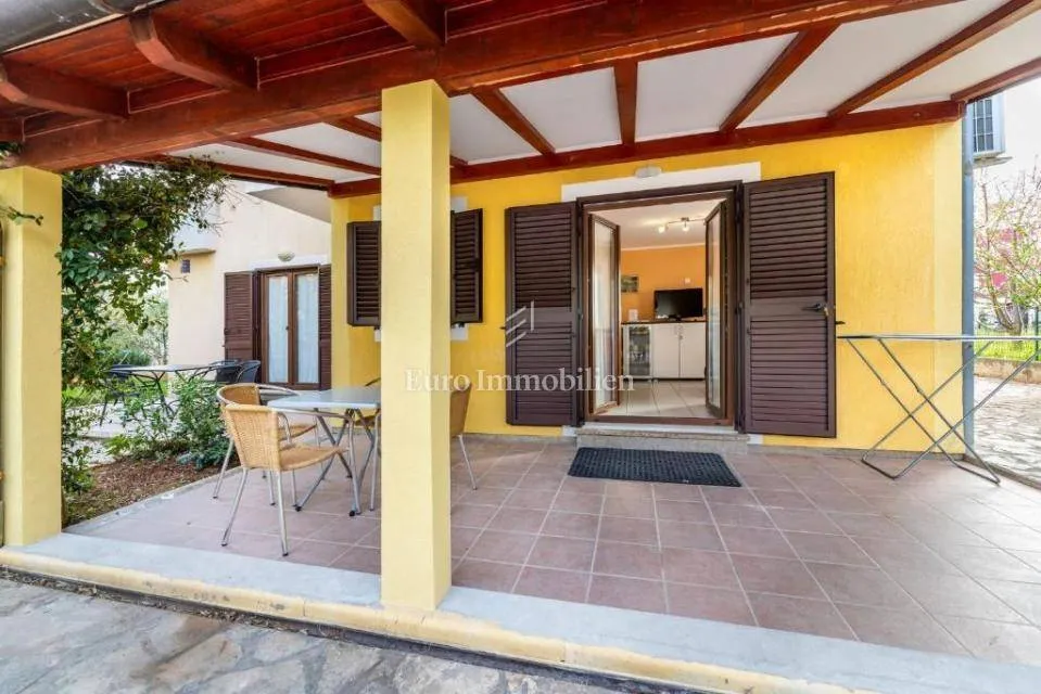 Terrazza - Apartment with Terrace in Baška