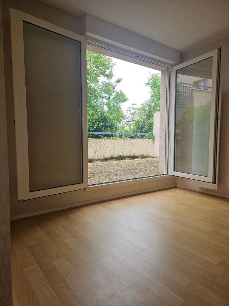Rooms - Bright T2 with Green Terrace in Rodez