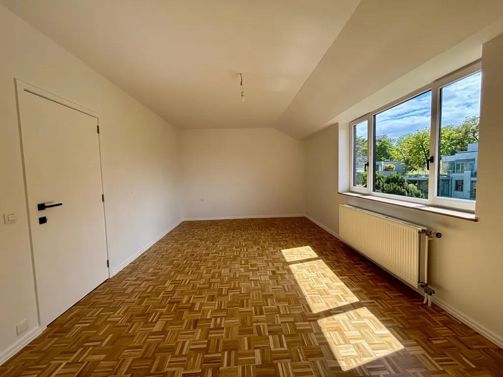 Toad - Duplex Penthouse with Terrace in Uccle