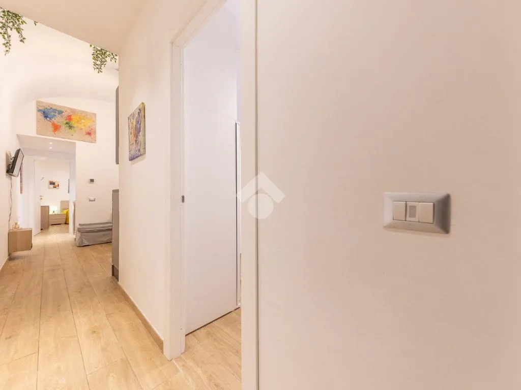 Entrée - Elegant 3-Room Apartment in Central Rome