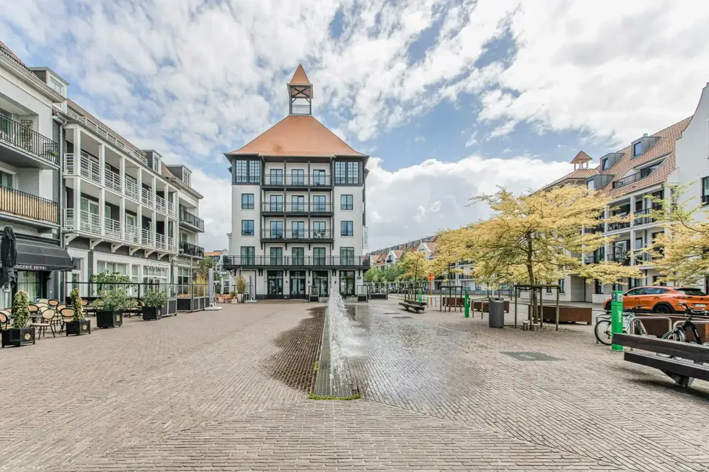 Restaurant Unit with Terrace in Knokke