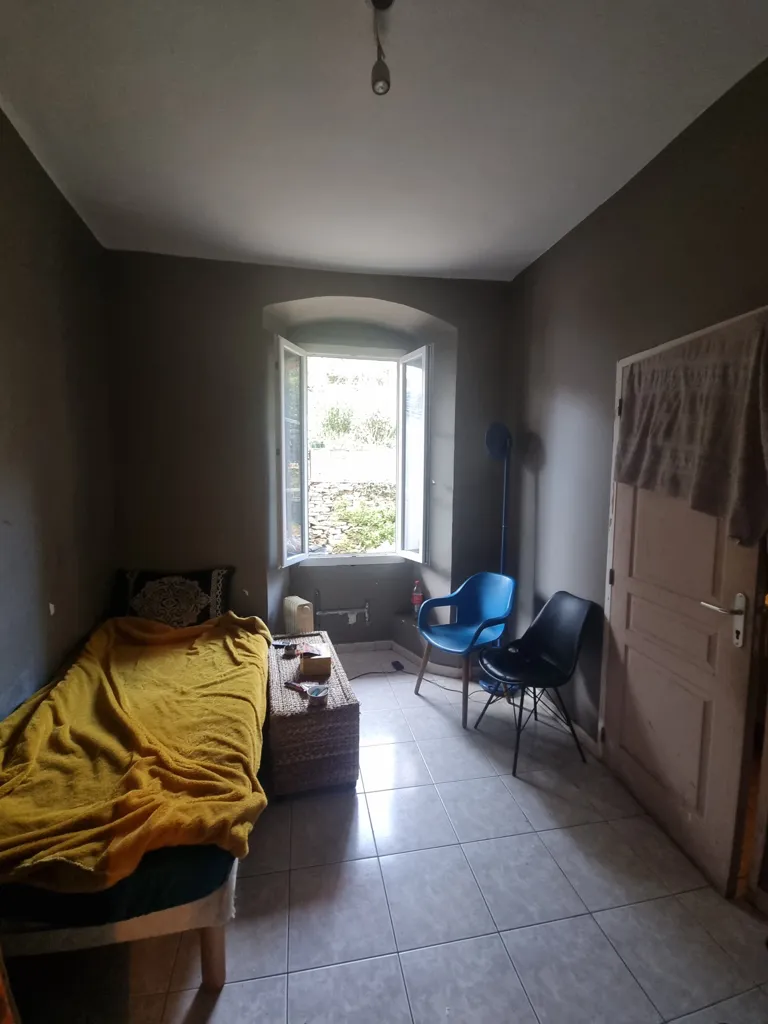 3-toaline korter asukohas Bastia