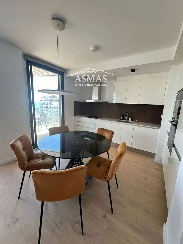 Söögituba - Seafront Apartment with Pool in Villajoyosa