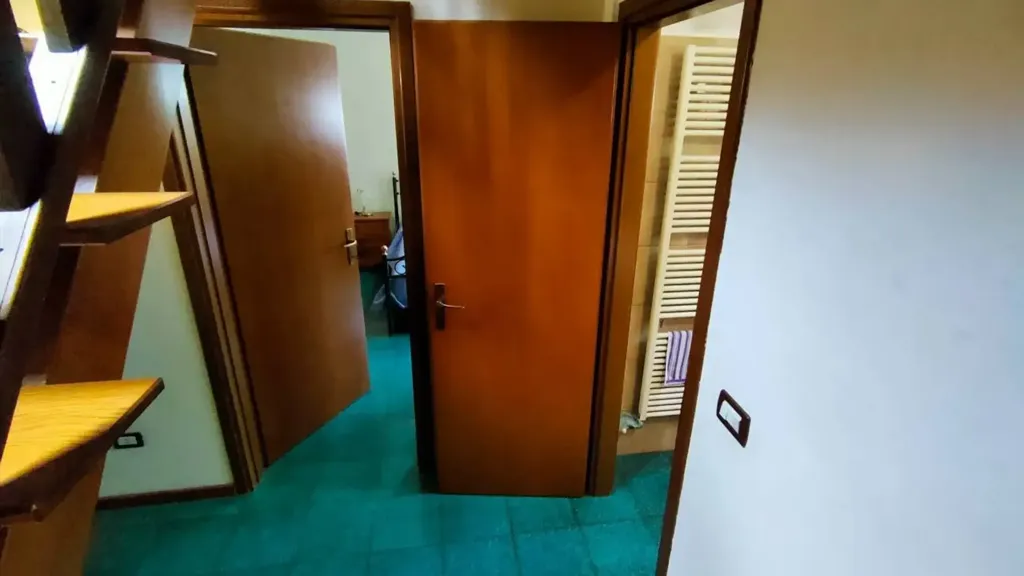 Esik - Villa with Private Garden in Udine
