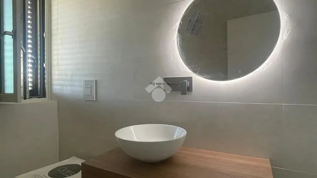 Bagni - Casa indipendente con terrazzo panoramico a San Nicola Manfredi