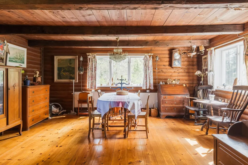 Söögituba - Charming Seafront Property in Stenskär
