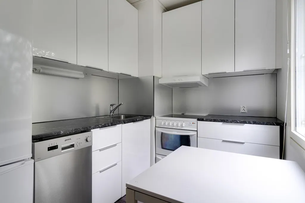 Cuisine - Compact Apartment with Garden in Ortelanveikko