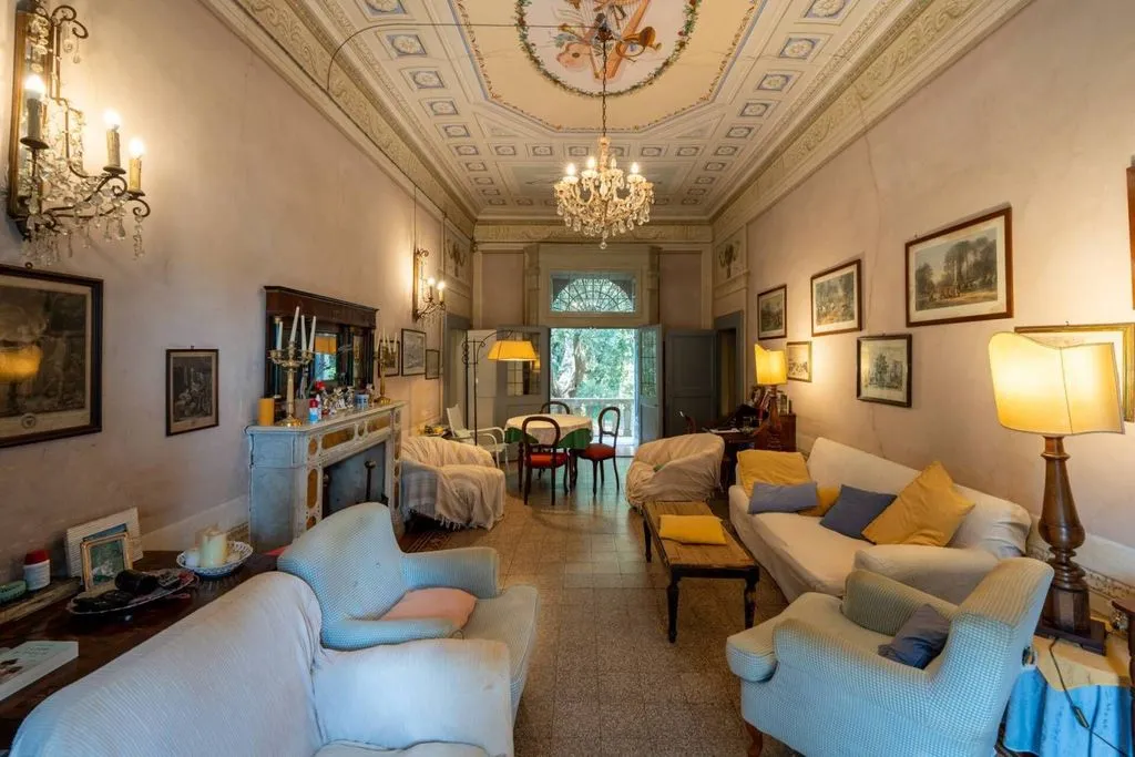 Elutuba - Napoleonic Villa with Pool in Livorno Hills