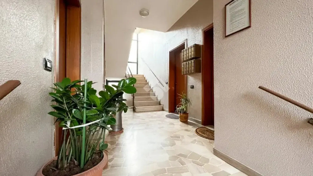 hallway_entrance