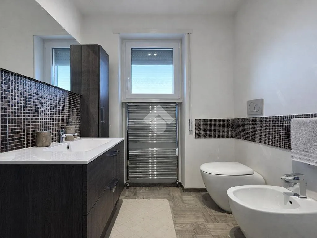 Bagni - Contemporary 3-Bedroom Apartment in Terni