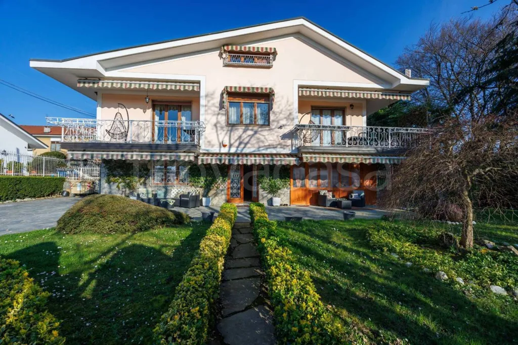 Välivaade - Villa with Private Garden in Trofarello