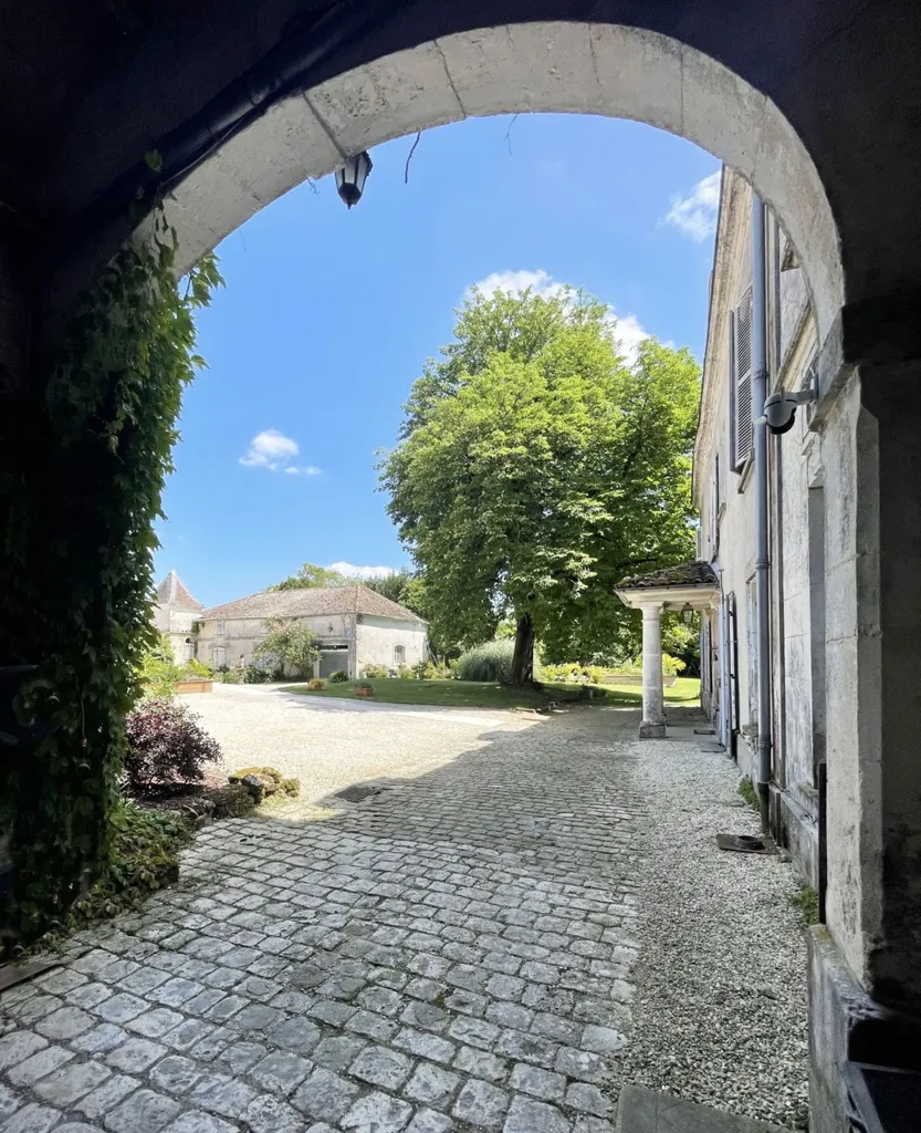Jardin - Château du XVIIIe avec gîte indépendant à Cognac