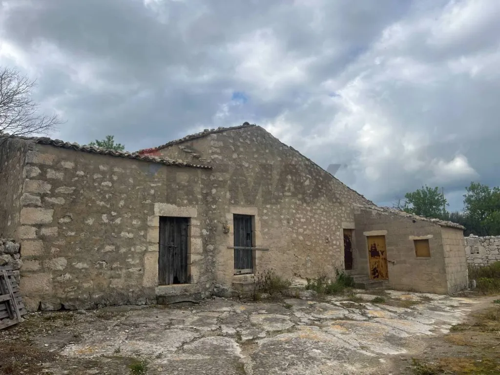 Välivaade - Rustic House with Panoramic Views in Ragusa