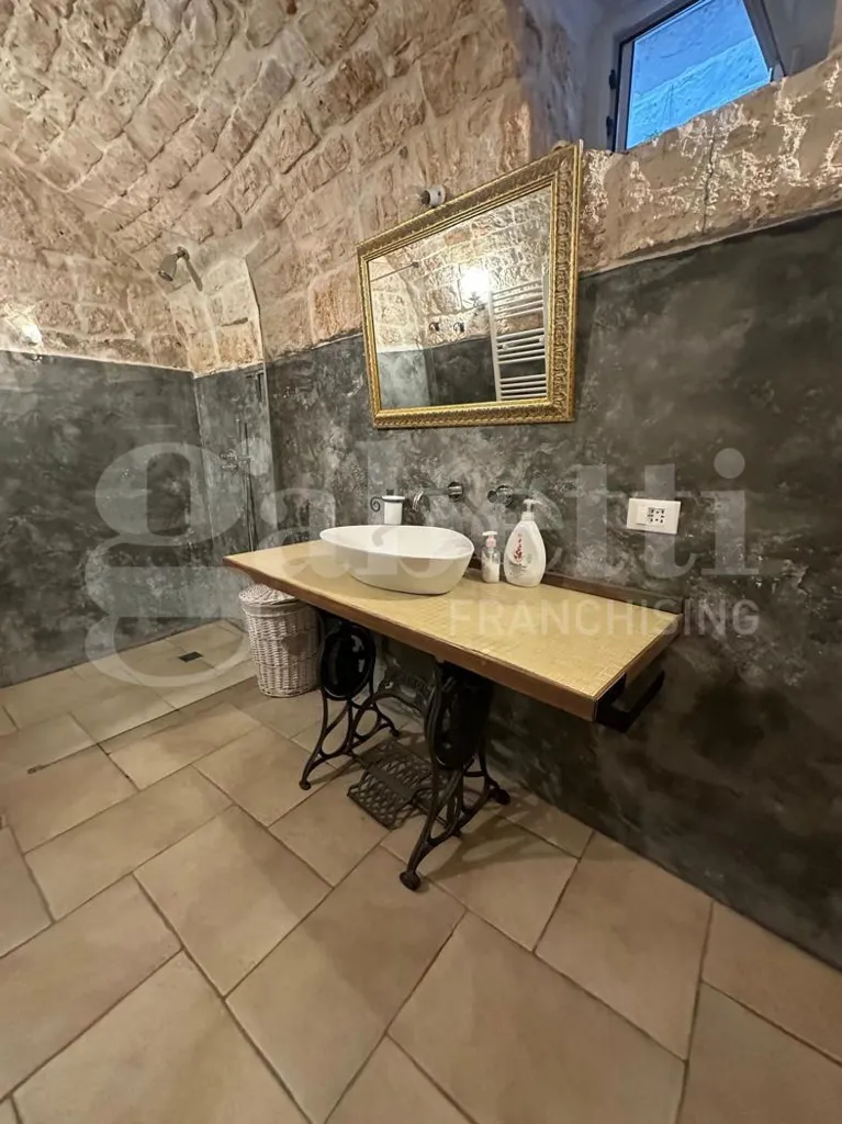 Vannitoad - Independent House with Stone Vaults in Ostuni