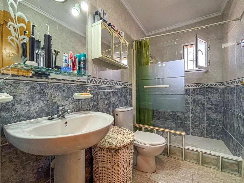 Vannitoad - Luxury Semidetached House with Pool in Gran Alacant