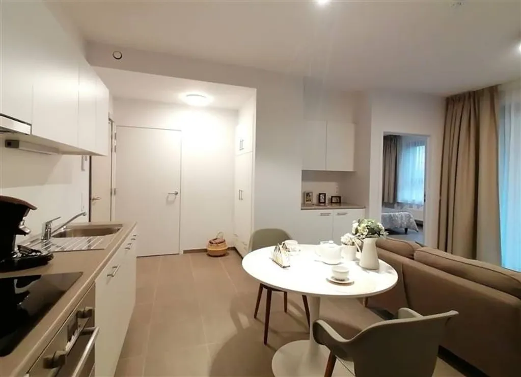 Köök - Service Flat with Terrace in Borgloon