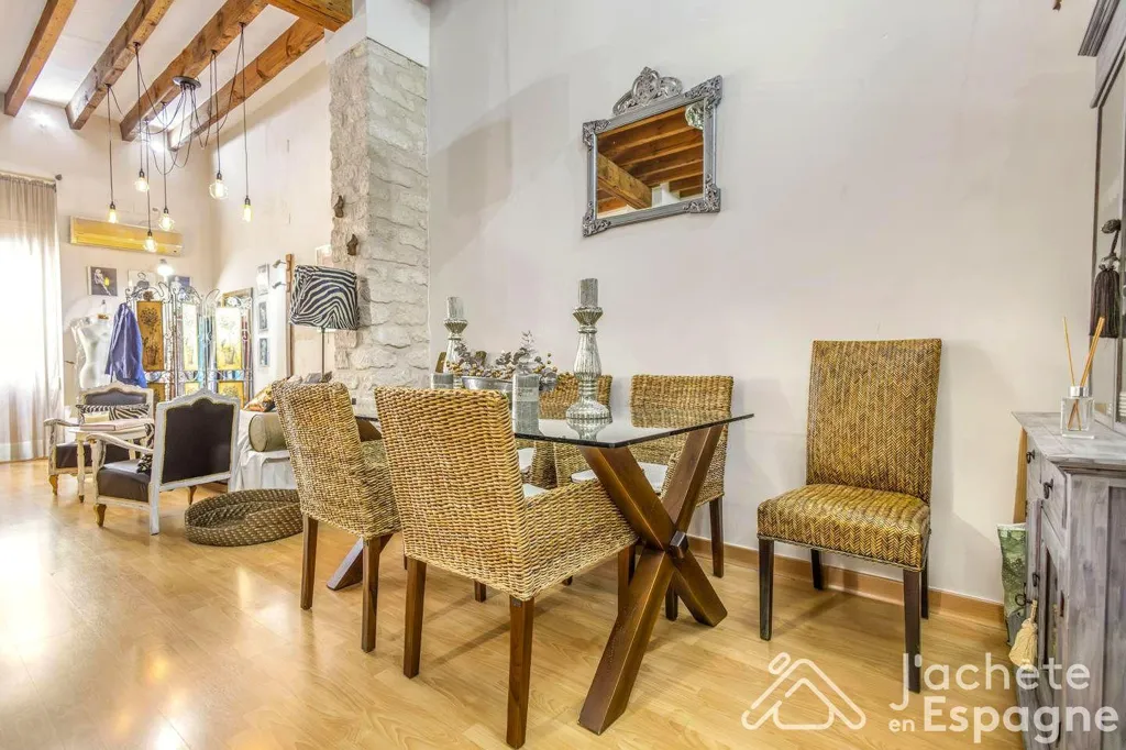 Söögituba - Charming Flat with High Ceilings in Alicante Centre