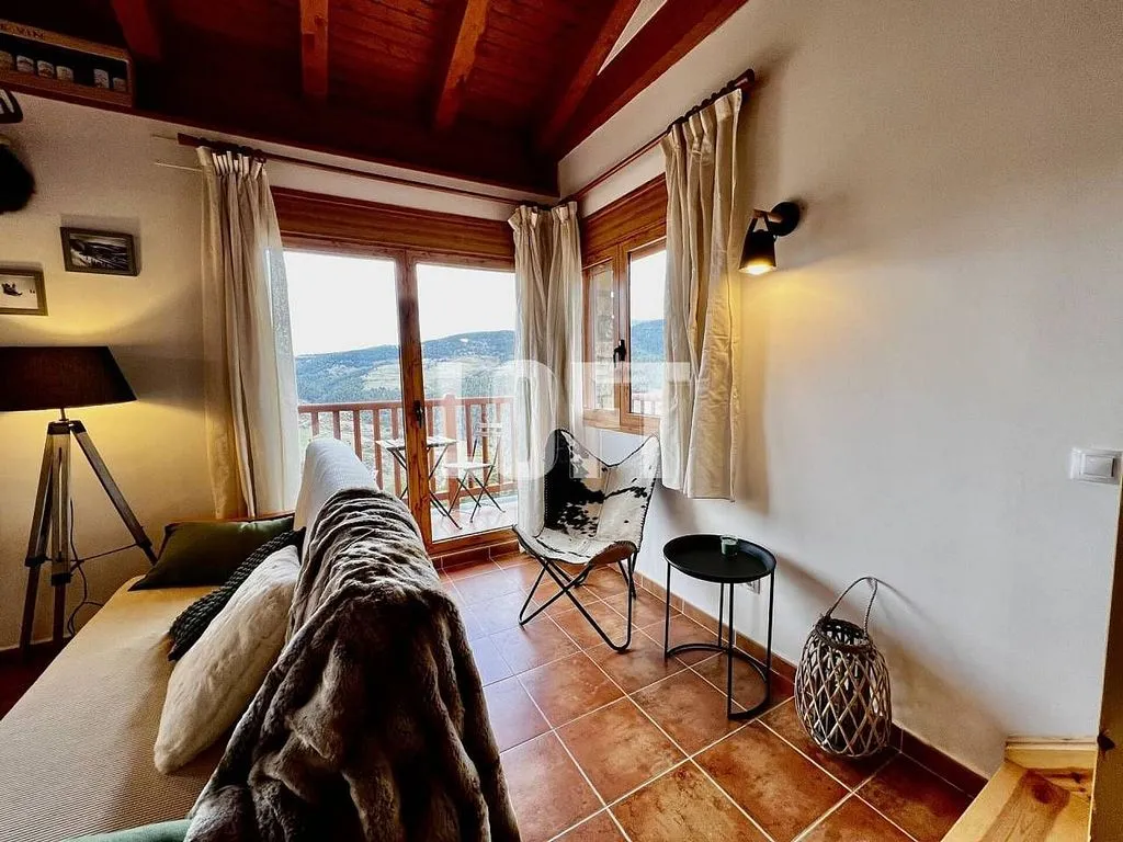 Séjour - Duplex Apartment with Pool in Alp