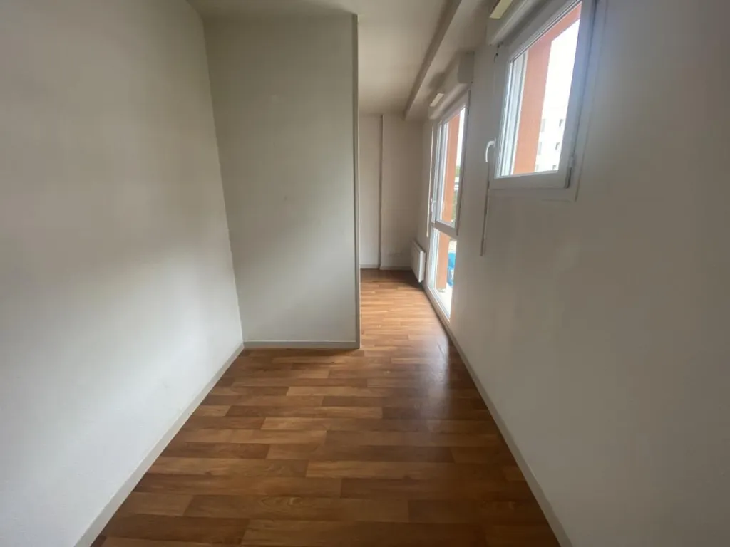Pièces - Studio dans Copropriété Récente à Grenoble