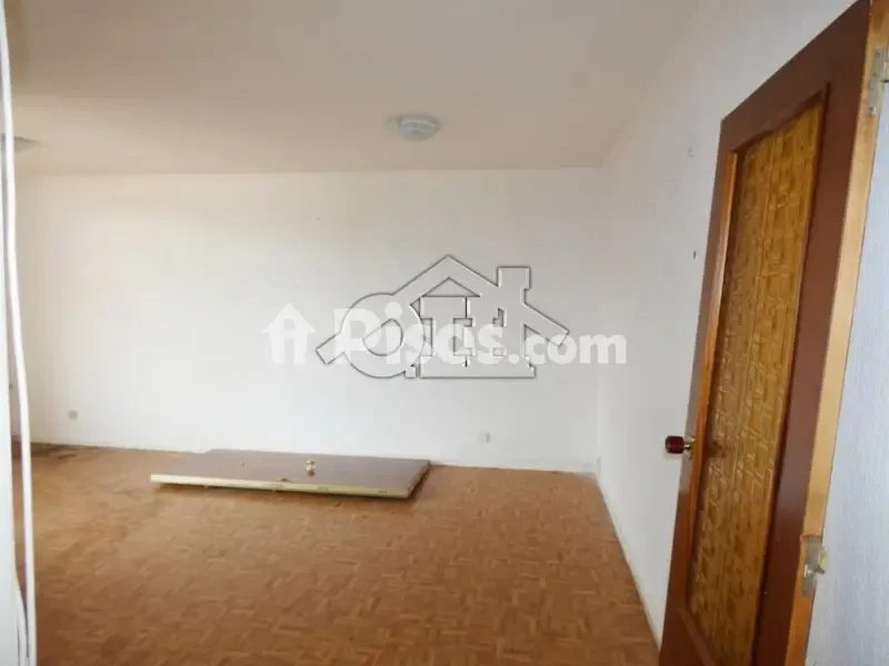 Pièces - Spacious Apartment with Terrace in Usera, Madrid