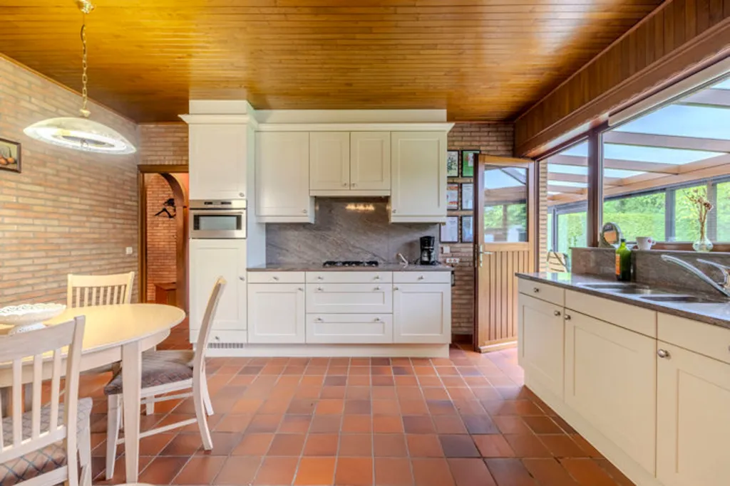 Cuisine - Maison avec Jardin et Veranda à Sint-Job