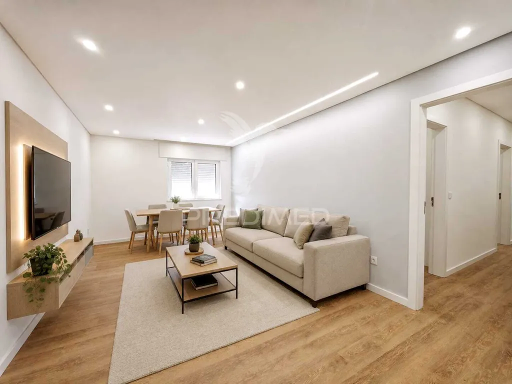 Elutuba - Remodelled T3 Apartment with Central Location in Coruche