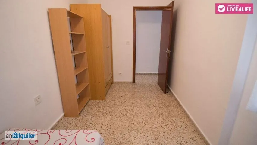 Magamistoad - Ample Flat with Ascensor in La Carrasca, Valencia