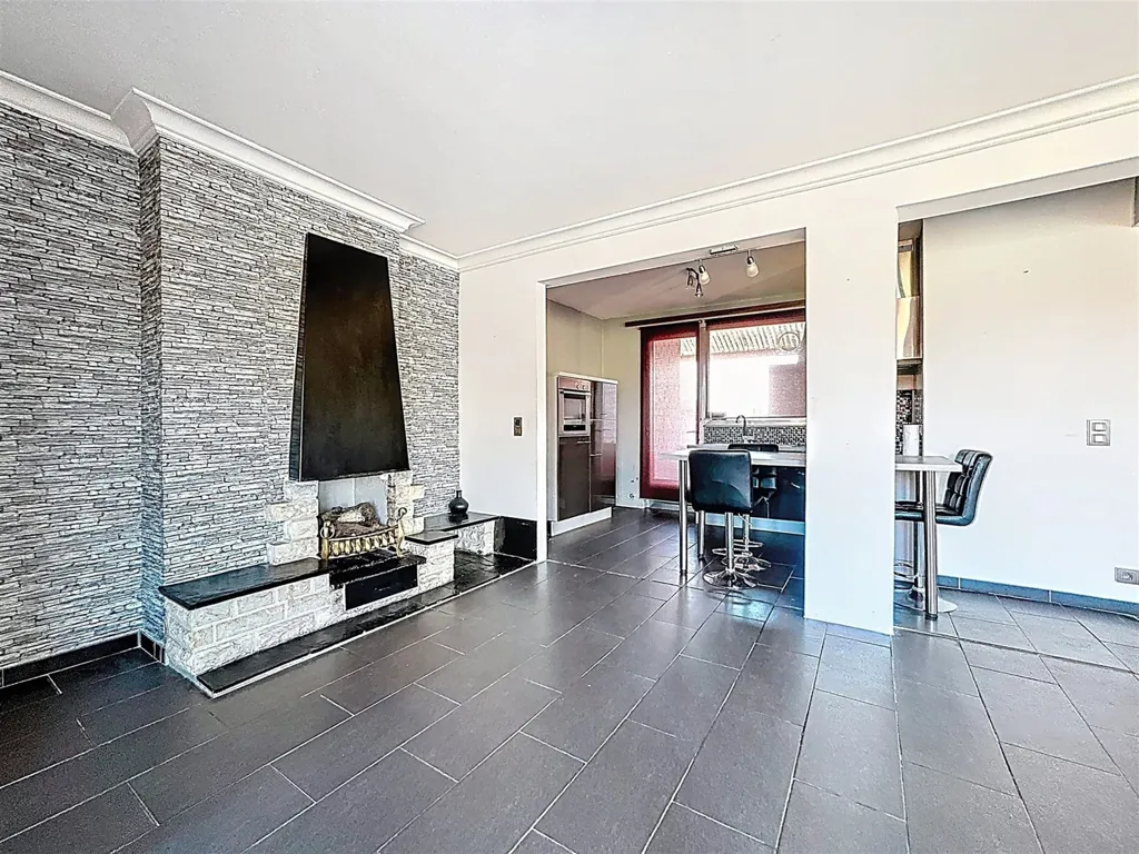 Appartement à Rénover avec Terrasse à Laeken