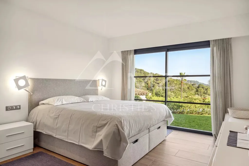 Magamistoad - 5-Bedroom Villa with Sea View in Mougins