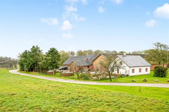 Maison 8 pièces à Glejbjerg