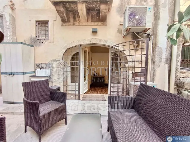 Jardin - Rustic Flat near Calarossa Beach, Siracusa