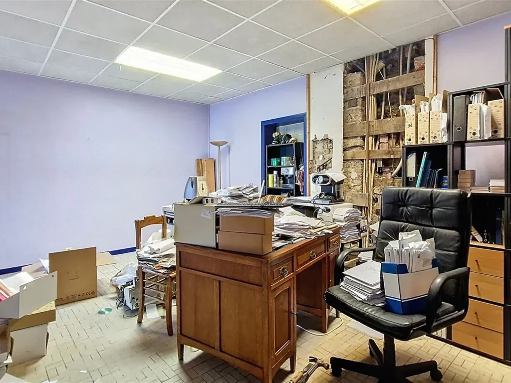 Office - Commercial Ground Floor with Potential in Colfontaine
