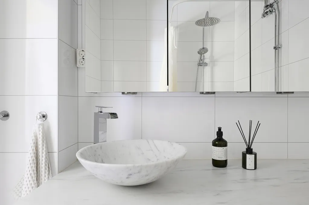 Bagni - Etage Flat with West-Facing Balcony in Stockholm