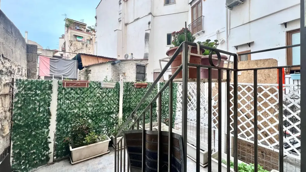 Giardino - Rustic Trilocale with Balcony in Palermo