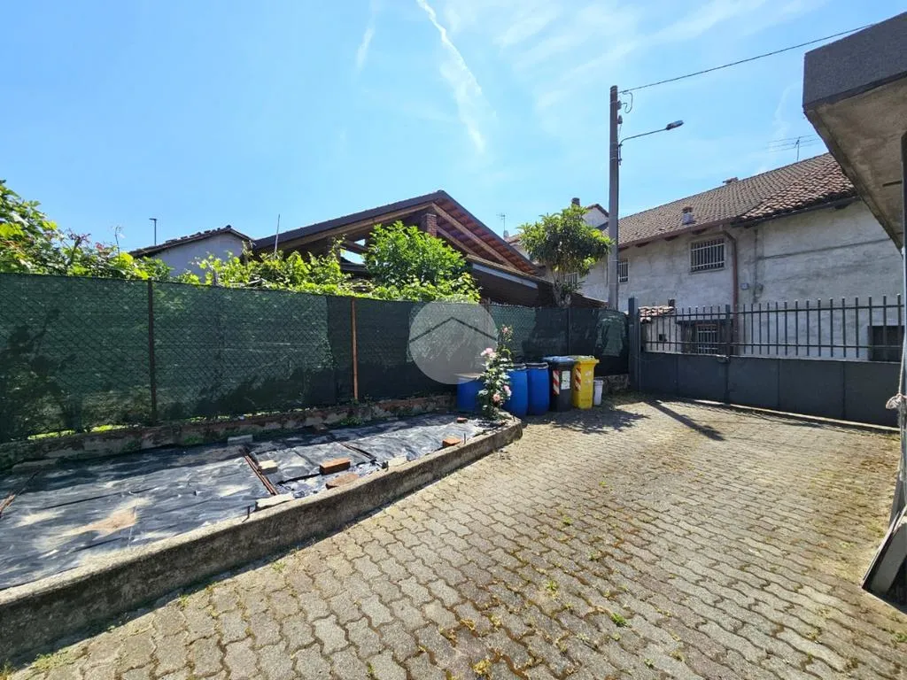 Jardin - Restored Villa with Private Garden in Torrazza Piemonte